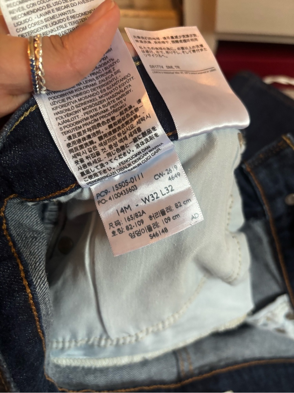 Levi's Women’s 505 Straight Dark Blue Jeans - Picture 12 of 16